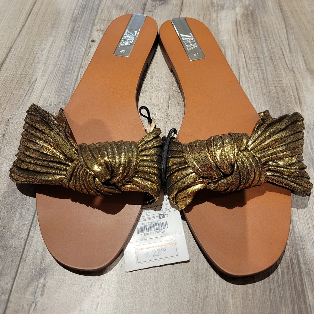 NWT bronze Zara bow flats